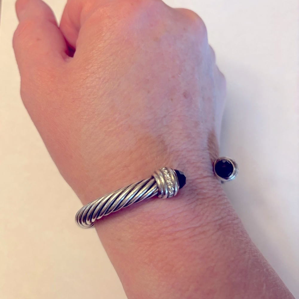 David Yurman Classic Cable Bracelet with Black Onyx and diamond accents - Picture 6 of 12